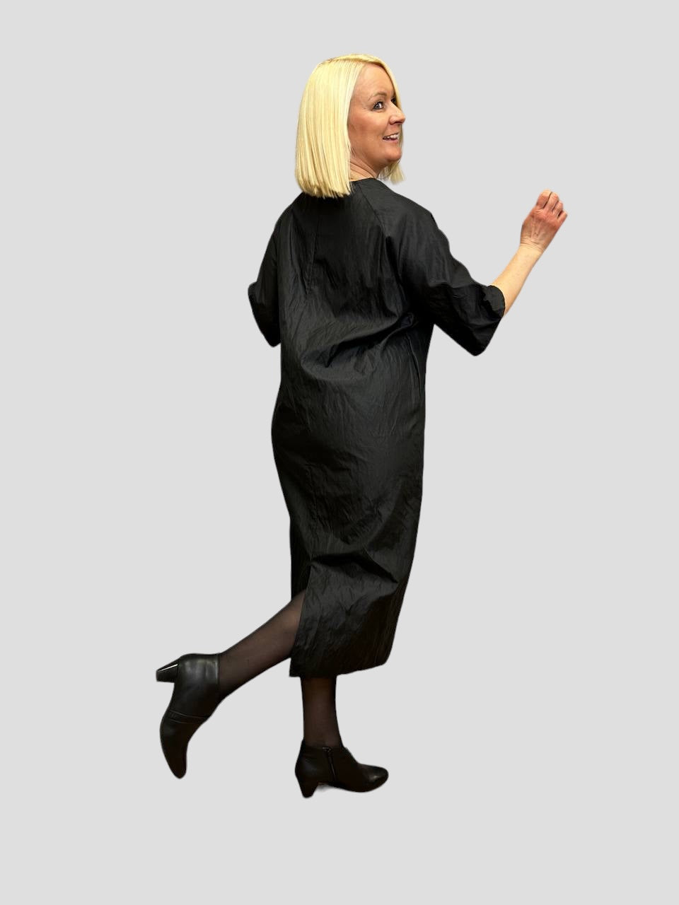 Elegantiška lininė suknelė Rivabella