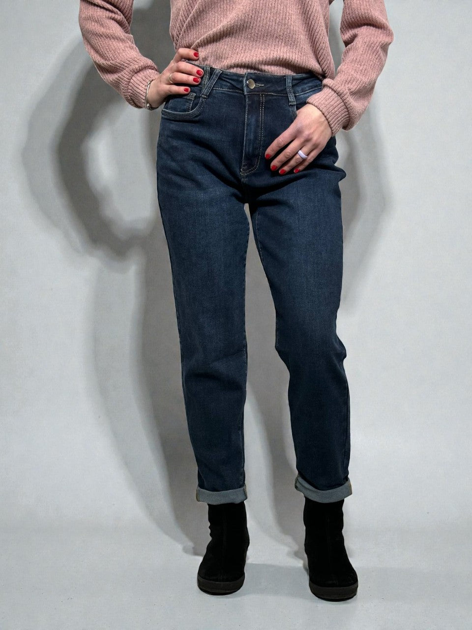Sieviešu_baggy_fit_džinsi