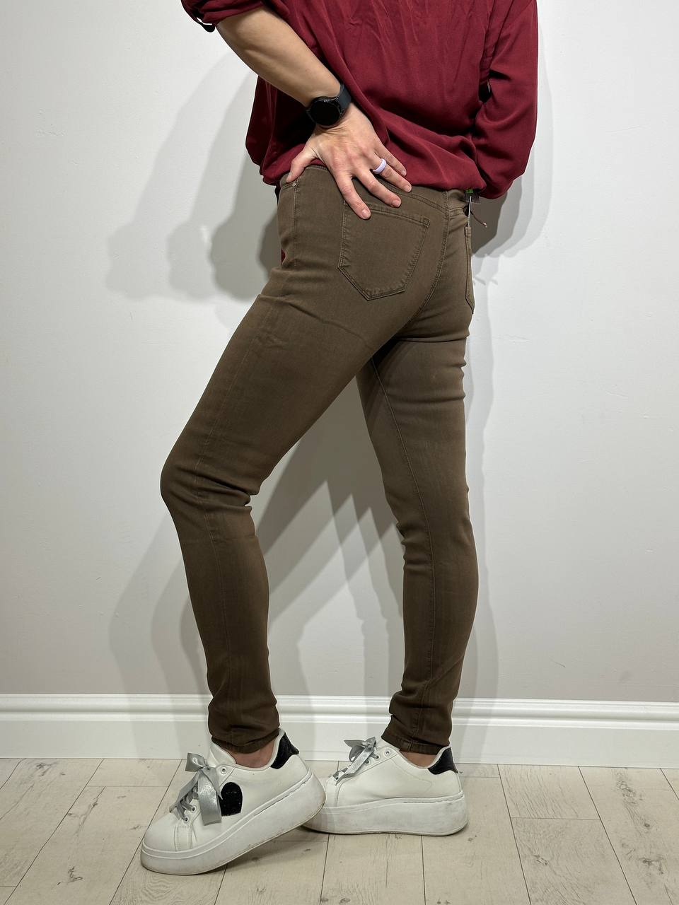 Brūnas_džinsa_bikses