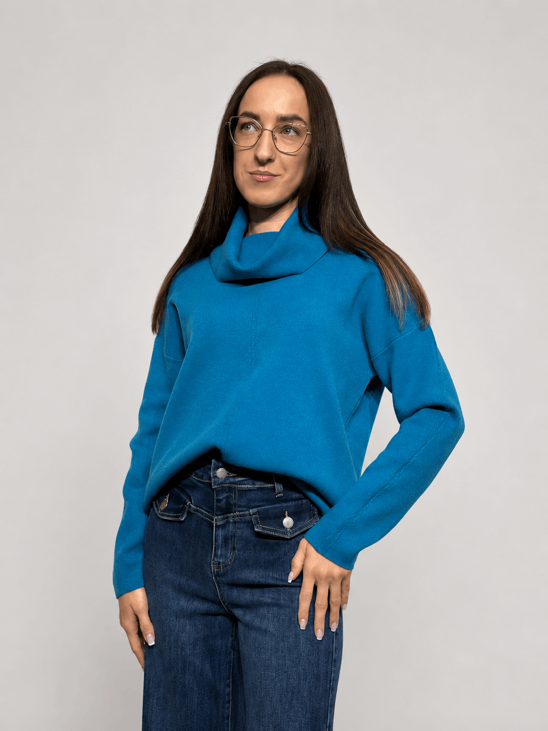 Elegant sweater for women