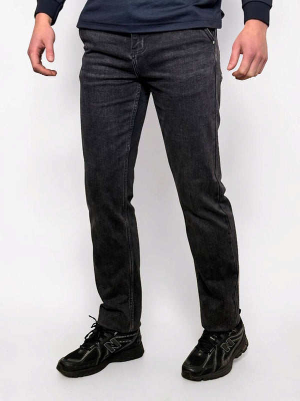 Džinsi ar chinos kabatām, Straight fit