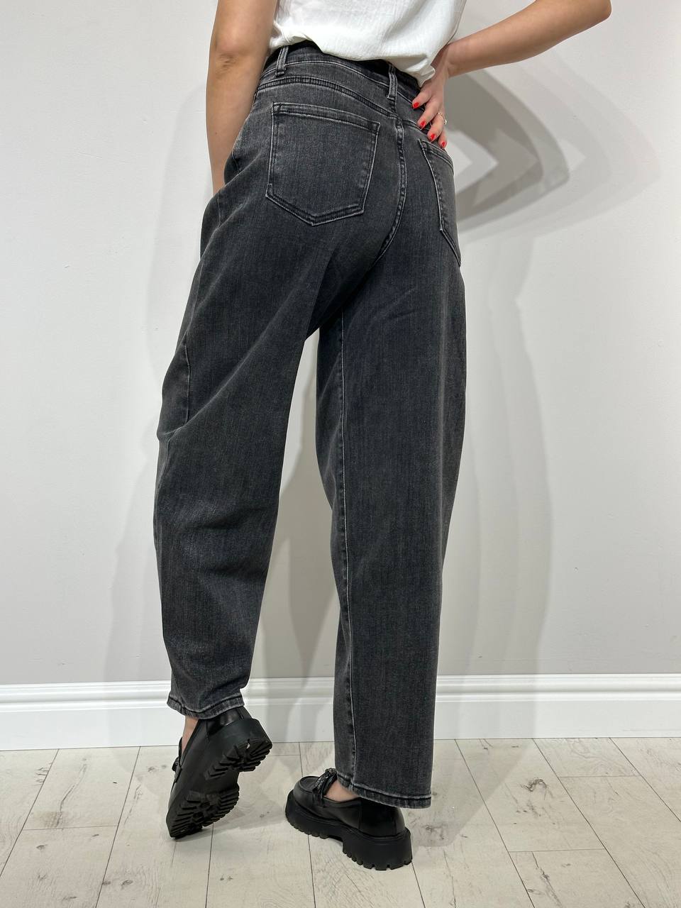 Džinsi_sieviešu_plati