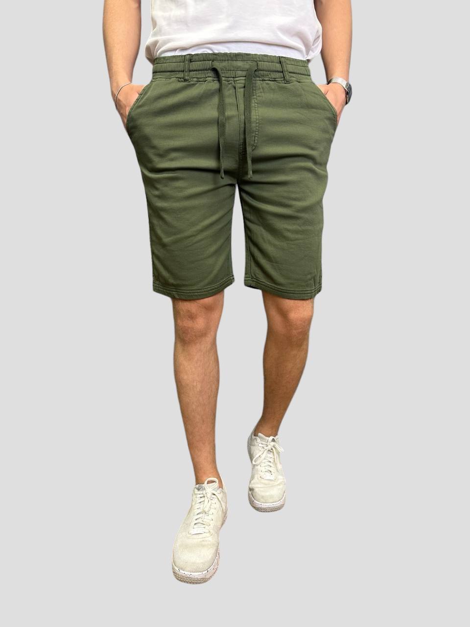 Elastīgi šorti Cachi