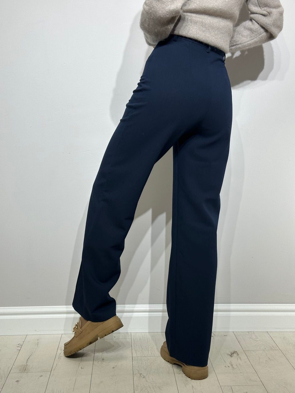 Garas, tvirtos moteriškos kelnės