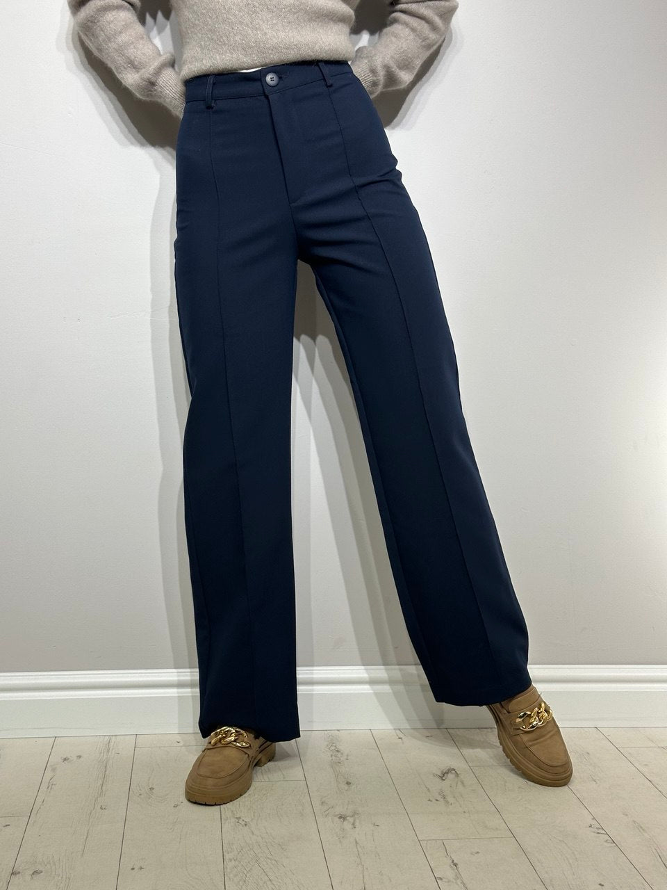 Garas, tvirtos moteriškos kelnės