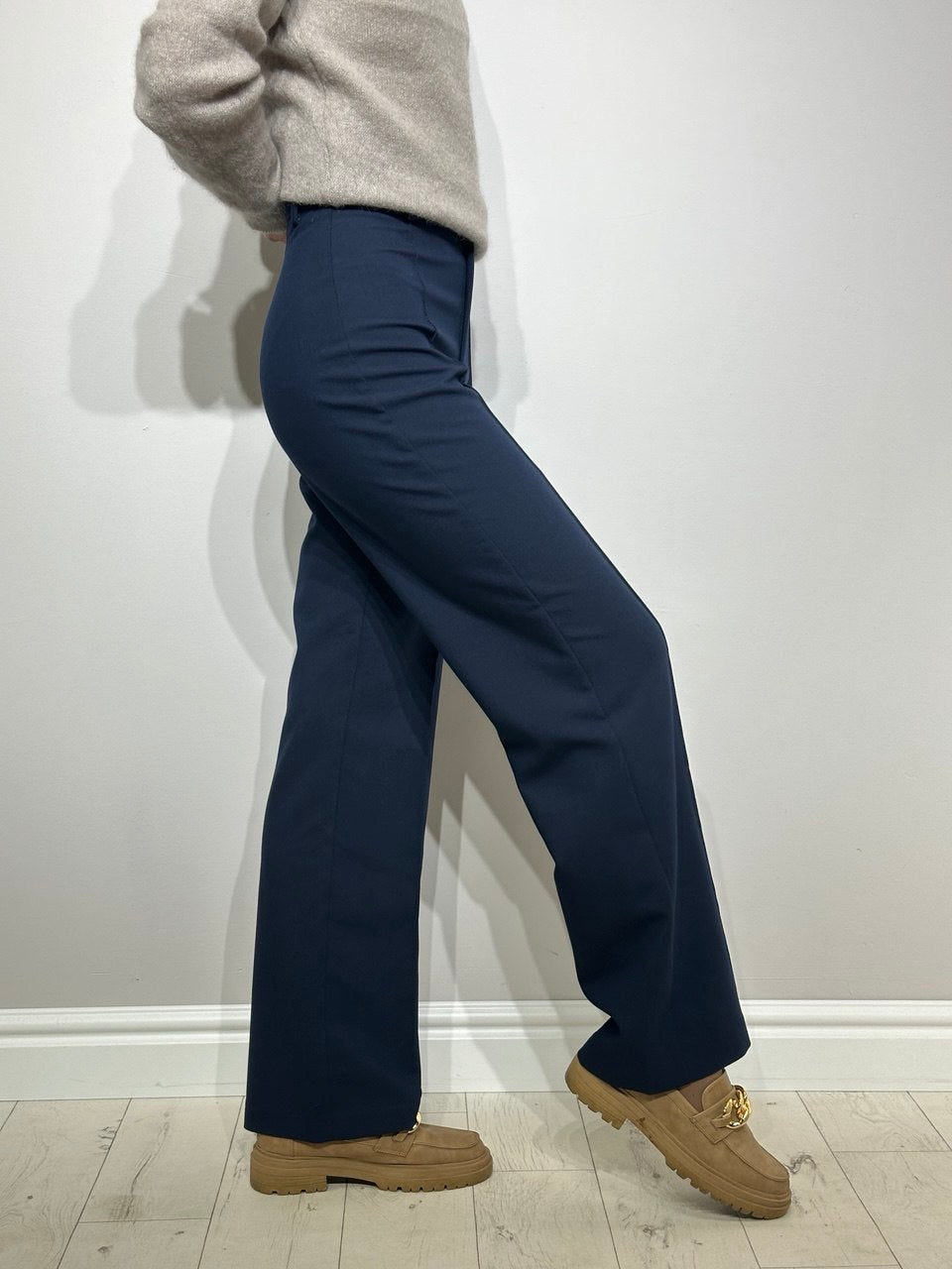 Garas, tvirtos moteriškos kelnės