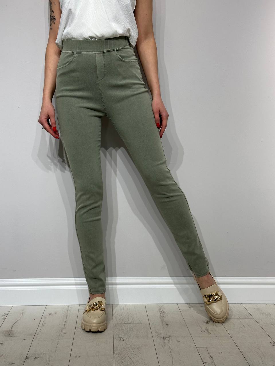 Leggings kõrge vöökohaga naistele