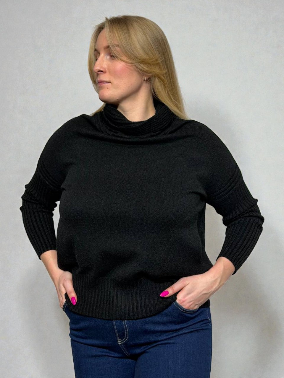 Large size sweaters with pockets