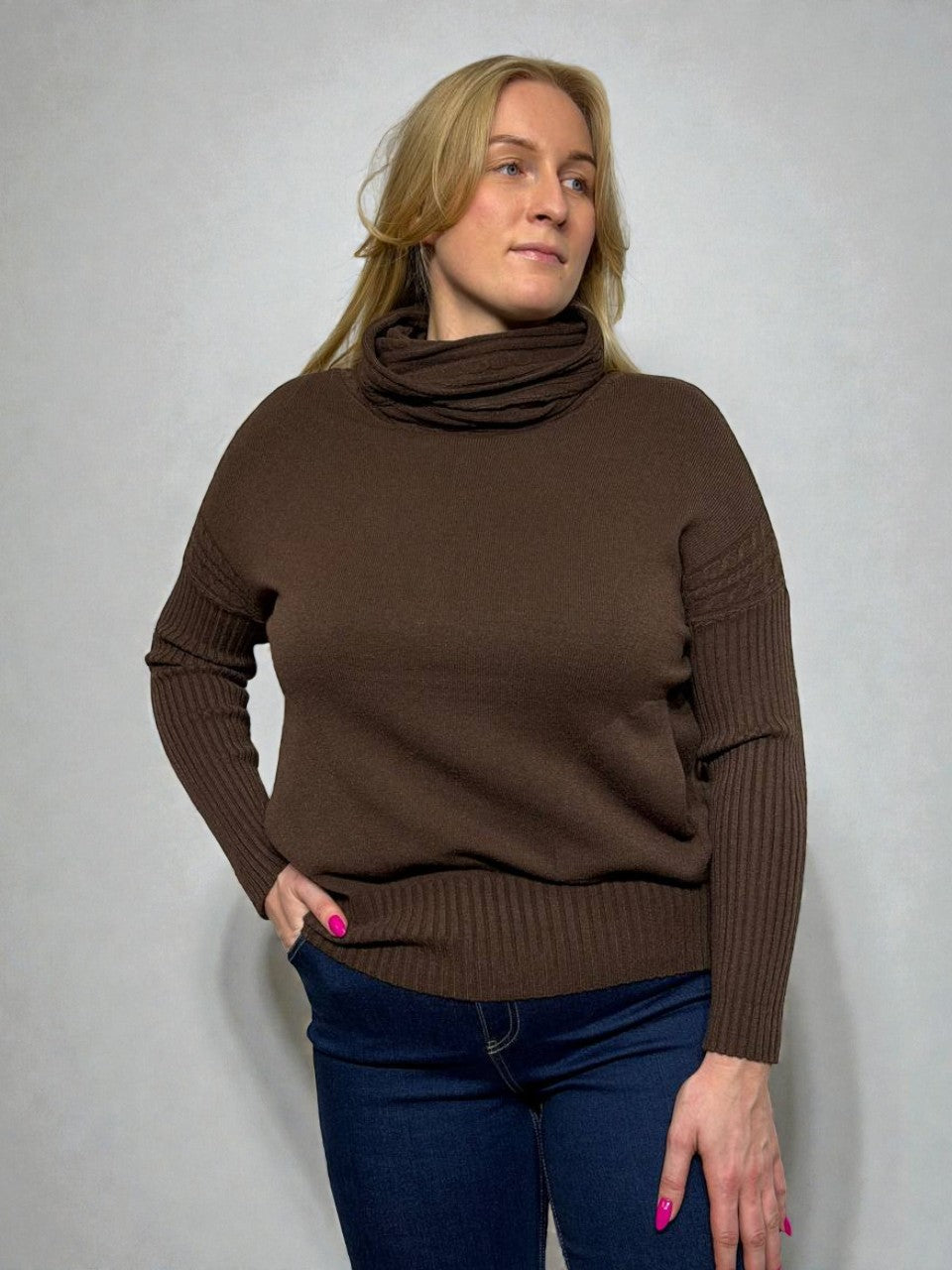 Large size sweaters with pockets