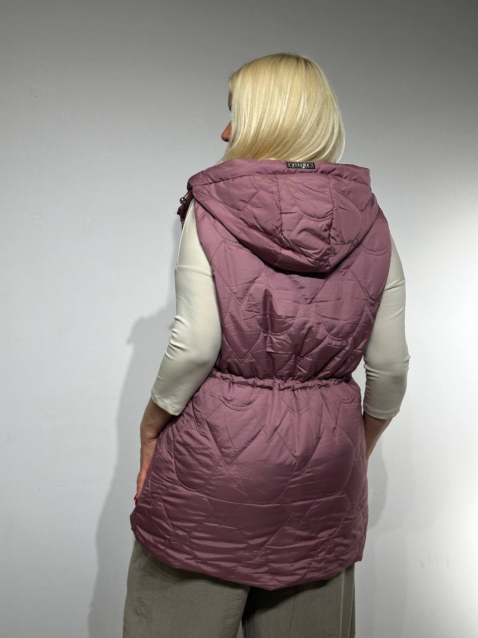 Large size vest for women