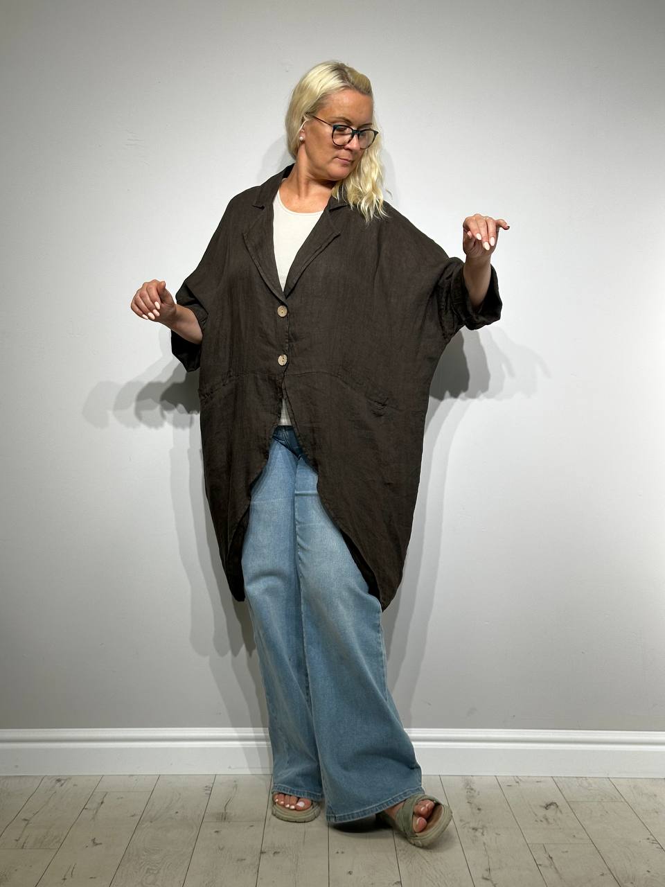 Lina kardiganas moterims