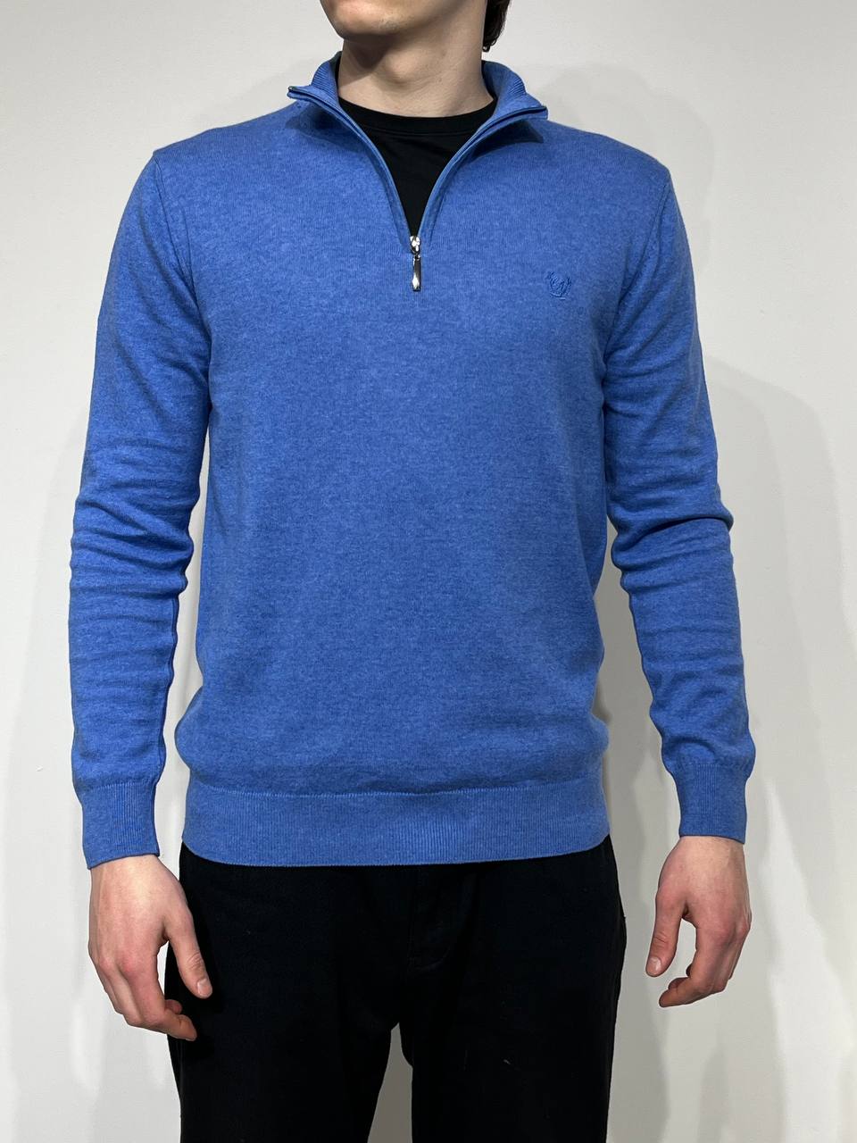 Minkšta striukė su užtrauktuku