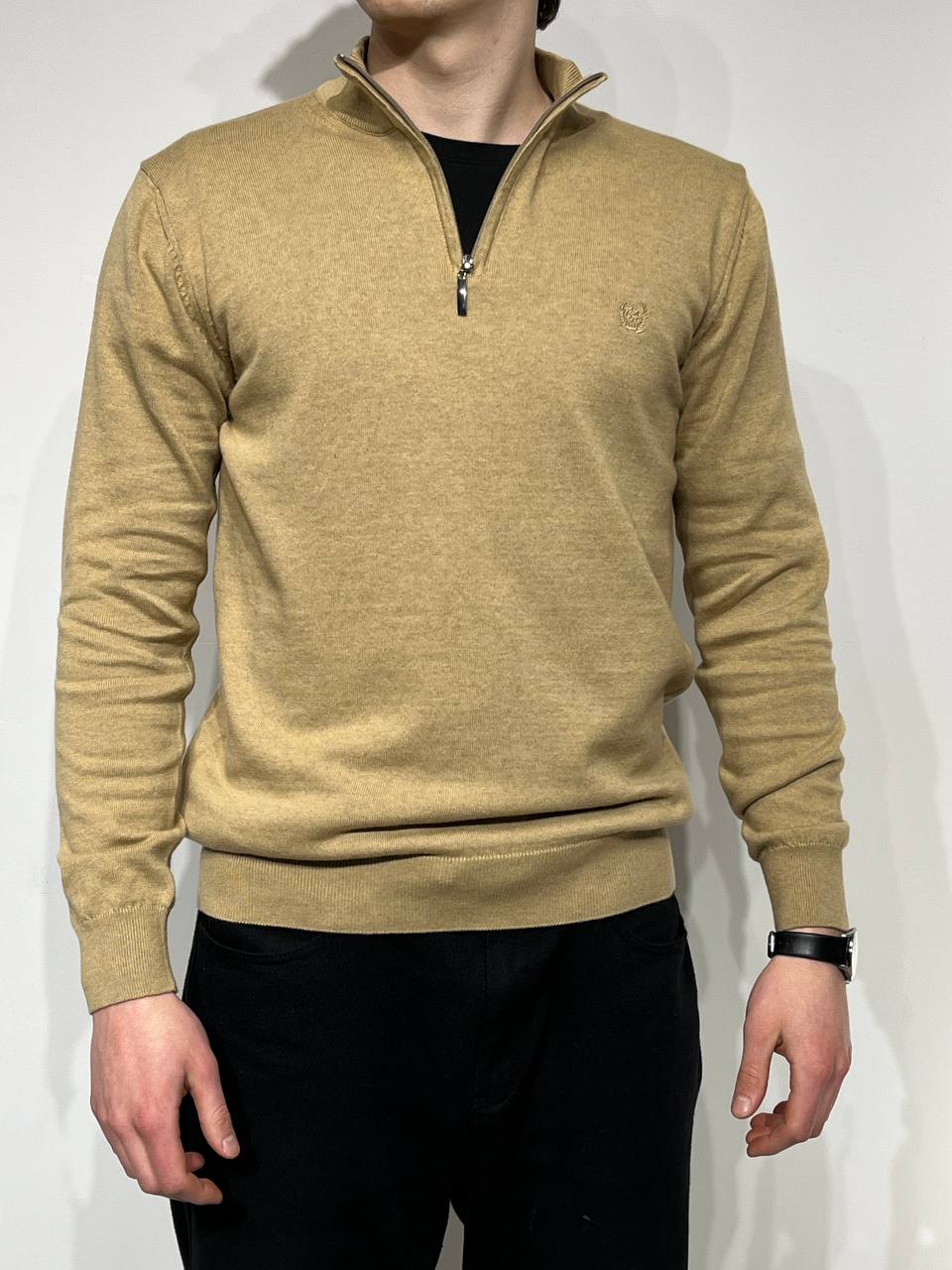 Minkšta striukė su užtrauktuku