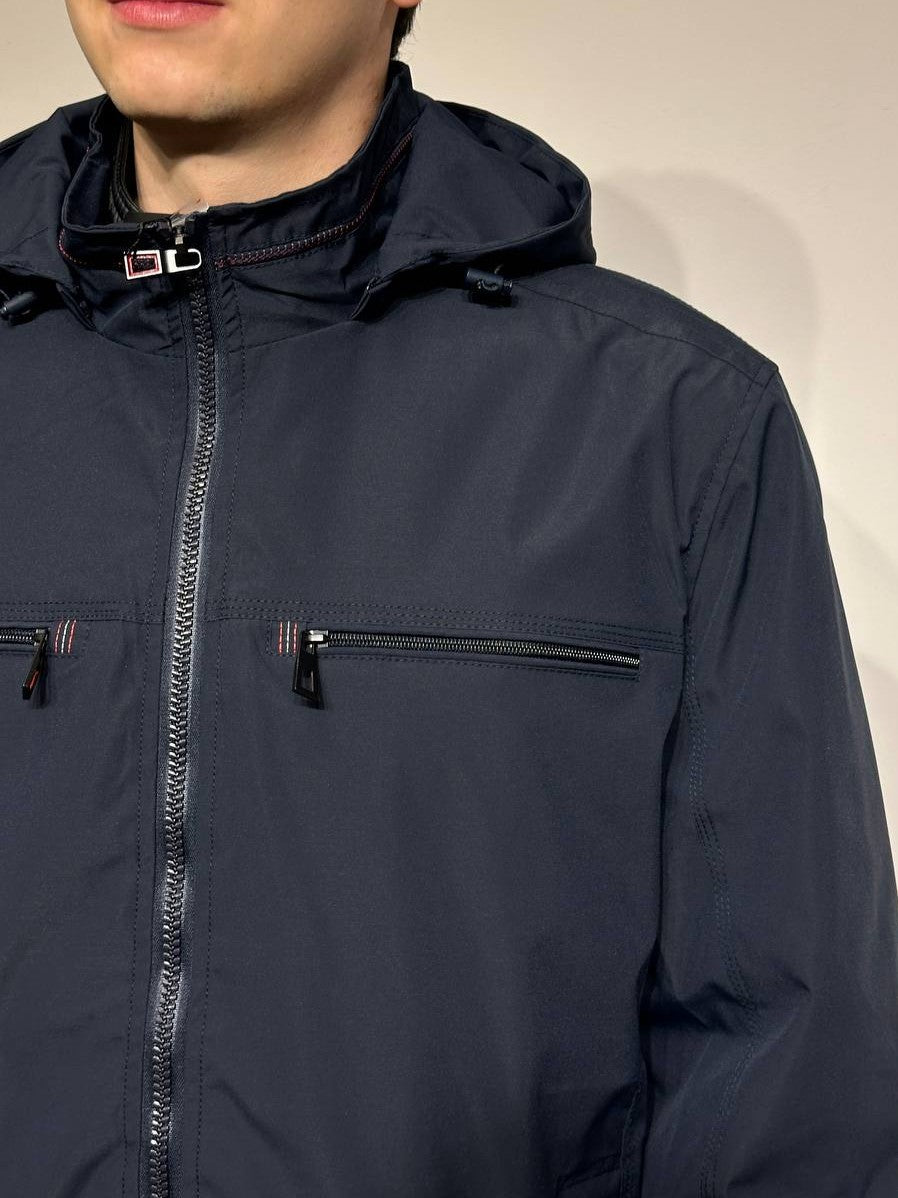 Plāna vīriešu virsjaka lielajos izmēros