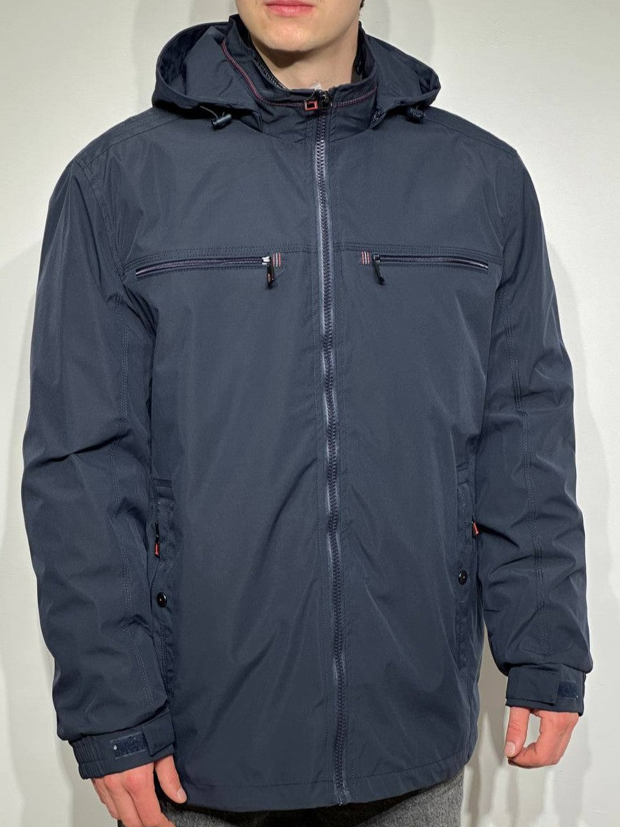 Plāna vīriešu virsjaka lielajos izmēros