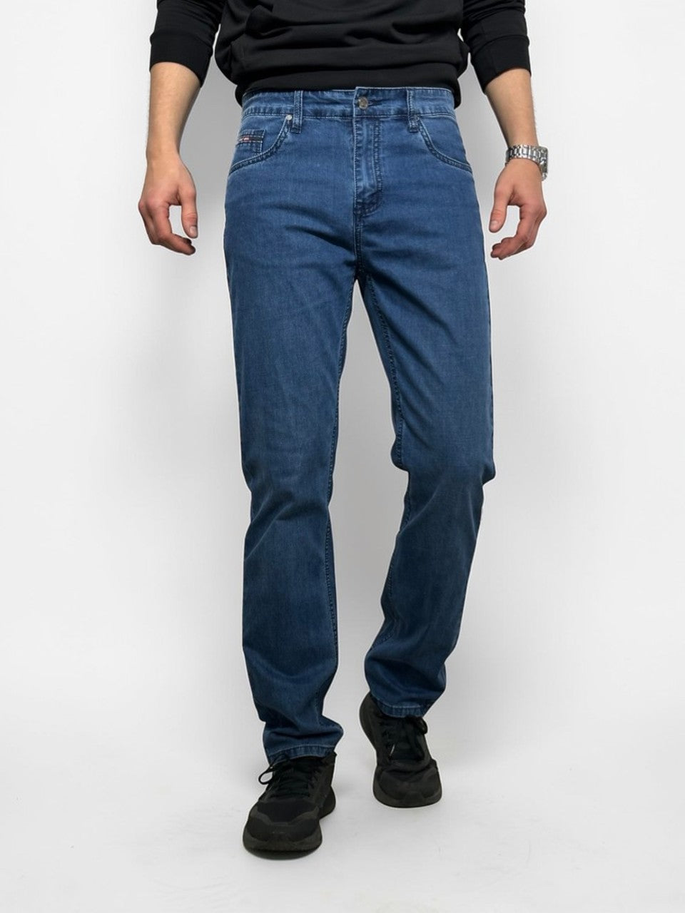 Plāni vīriešu džinsi vasarai, Regular fit