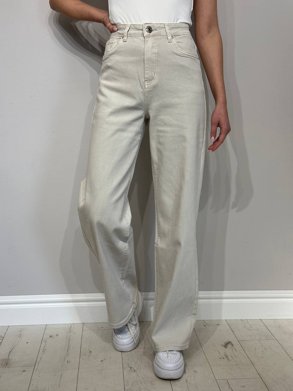 Wide leg jeans for women