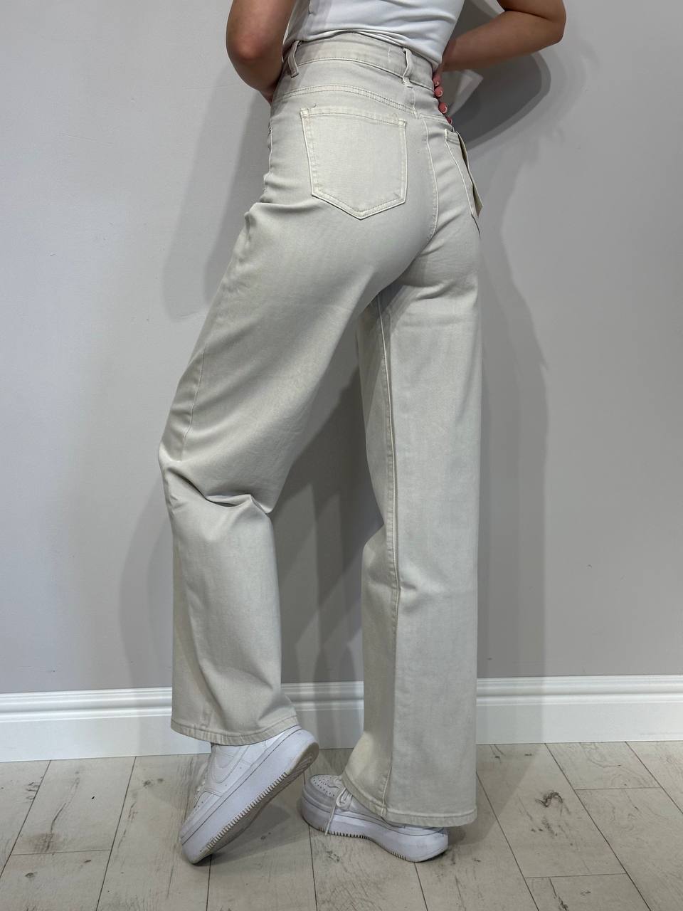 Wide leg jeans for women