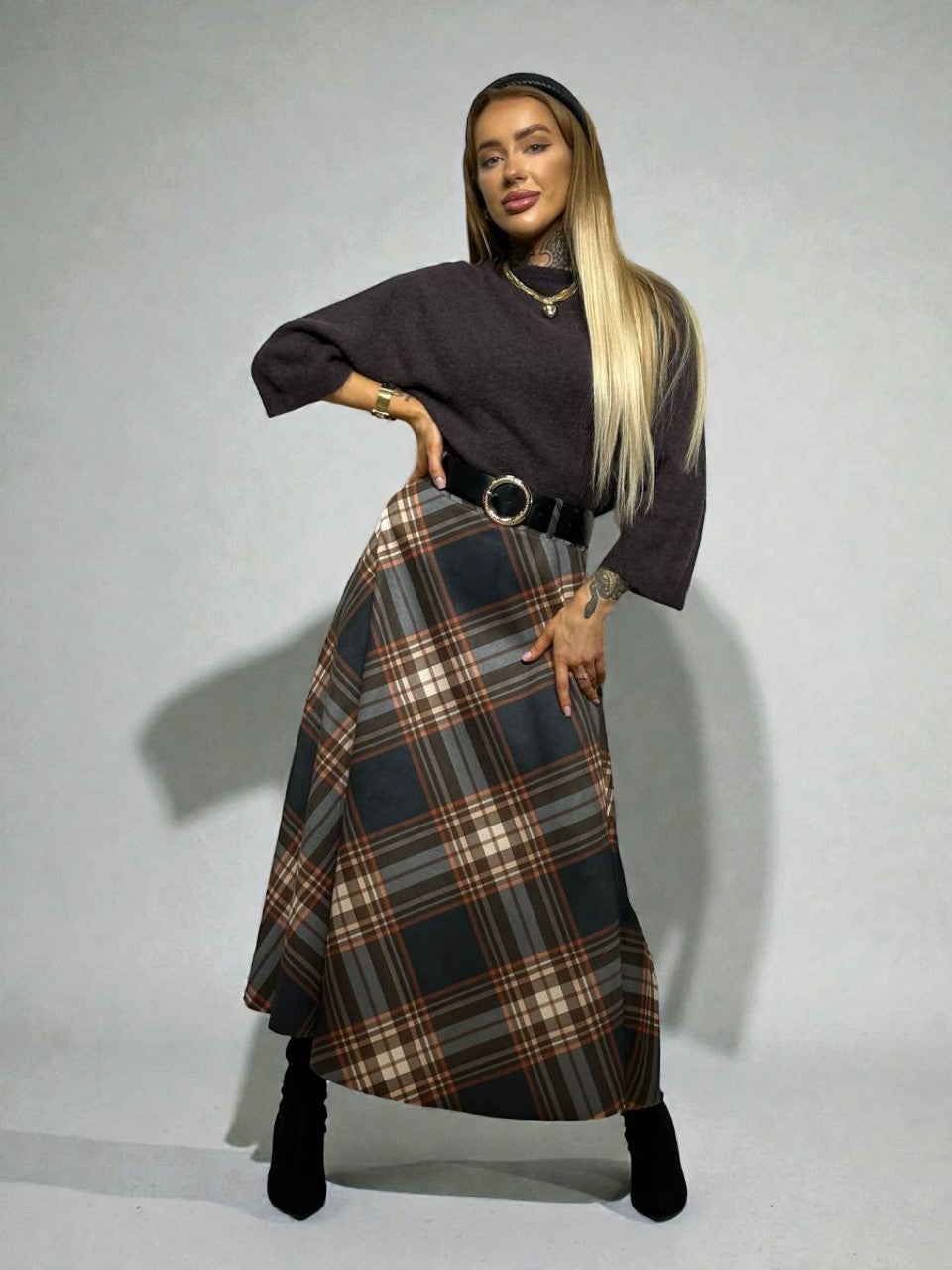 Коричневая клетчатая юбка с поясом