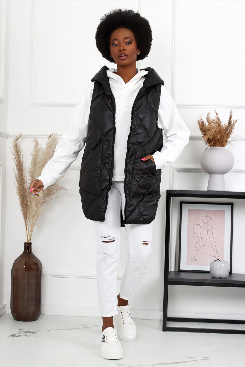 Melna sieviešu veste