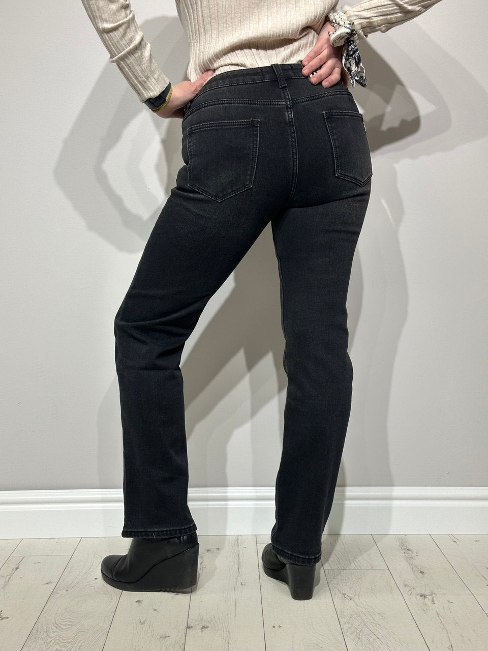 Siltie džinsi sievietēm