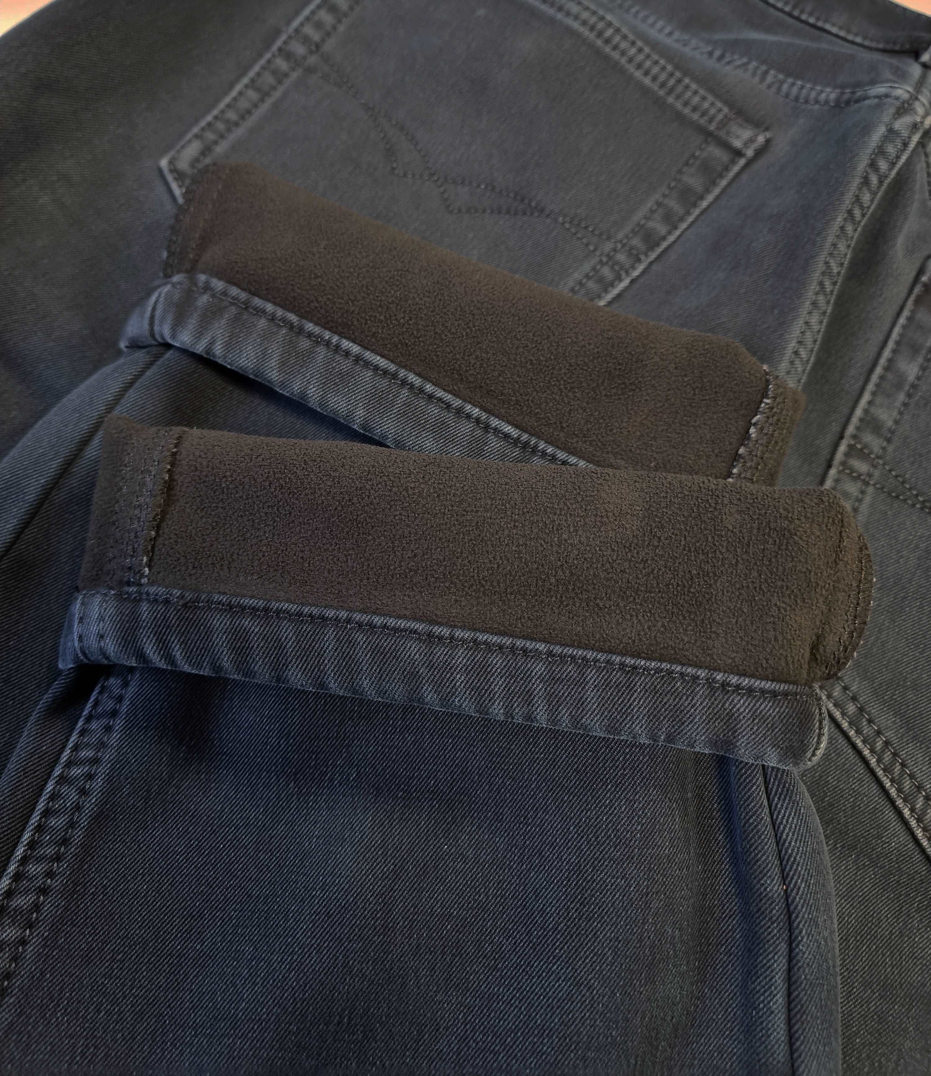 Утеплённые мужские джинсы на зиму