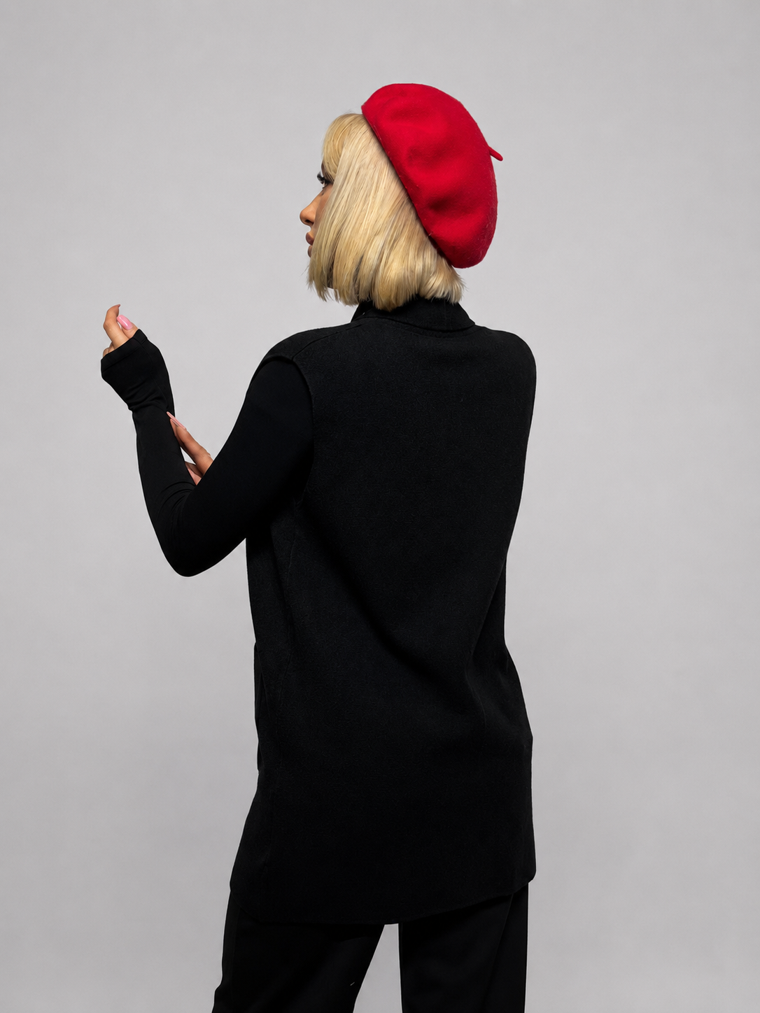 Smalka adījuma veste