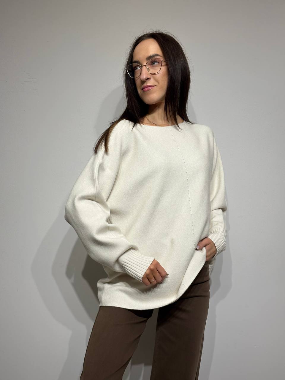 Solid sweater for women