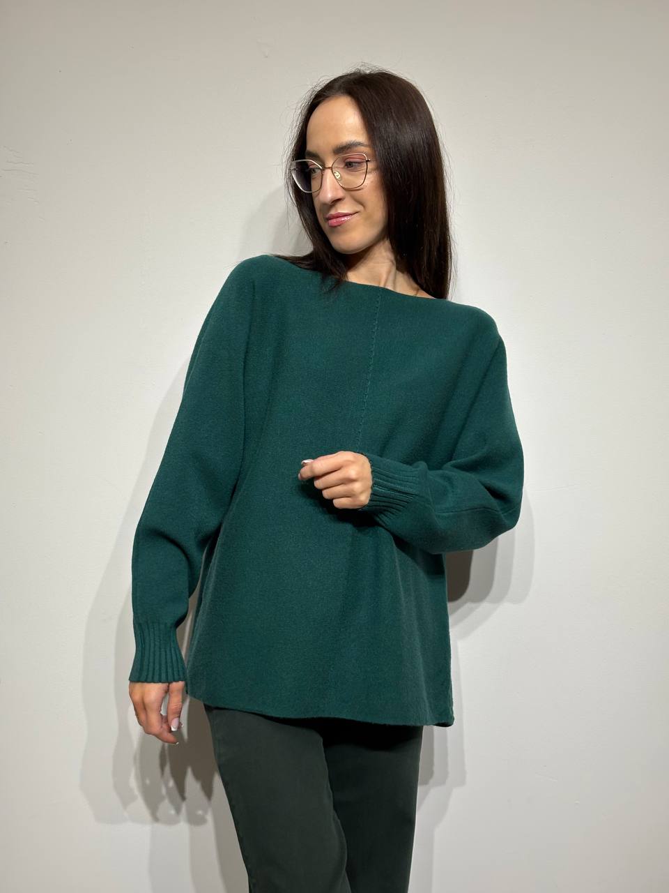Solid sweater for women