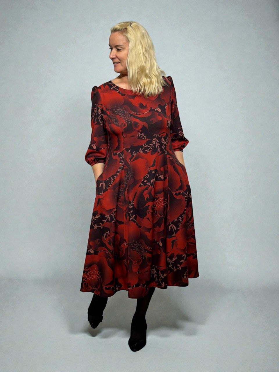 Sarkana_kleita-svētkiem