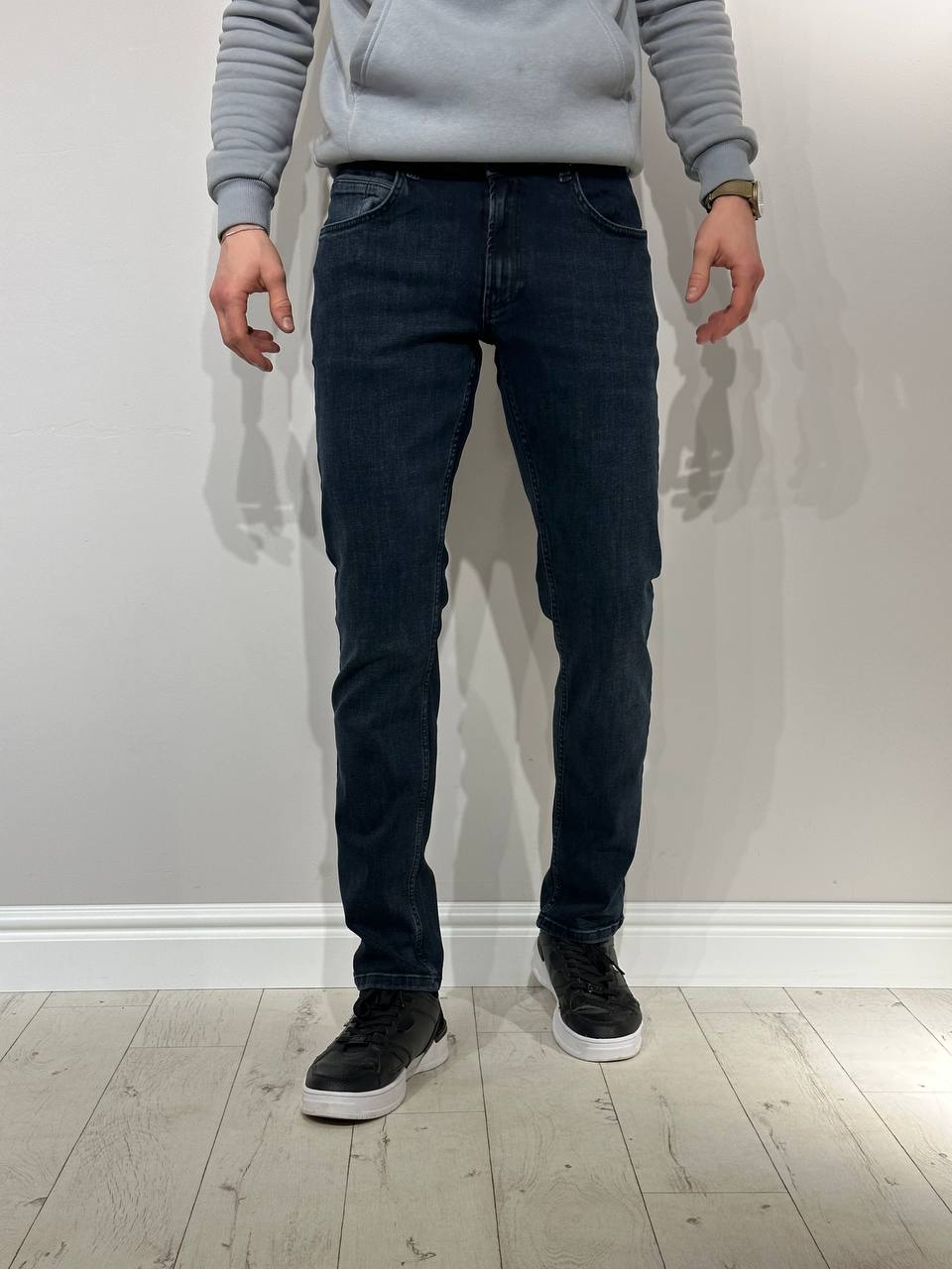 Tumši, elastīgi vīriešu džinsi, Comfort slim