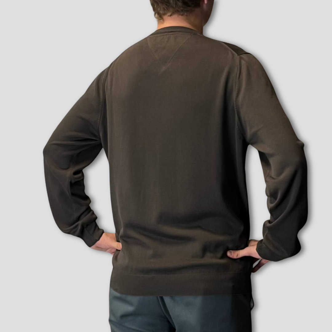 В-горле джемперы Viadi Polo