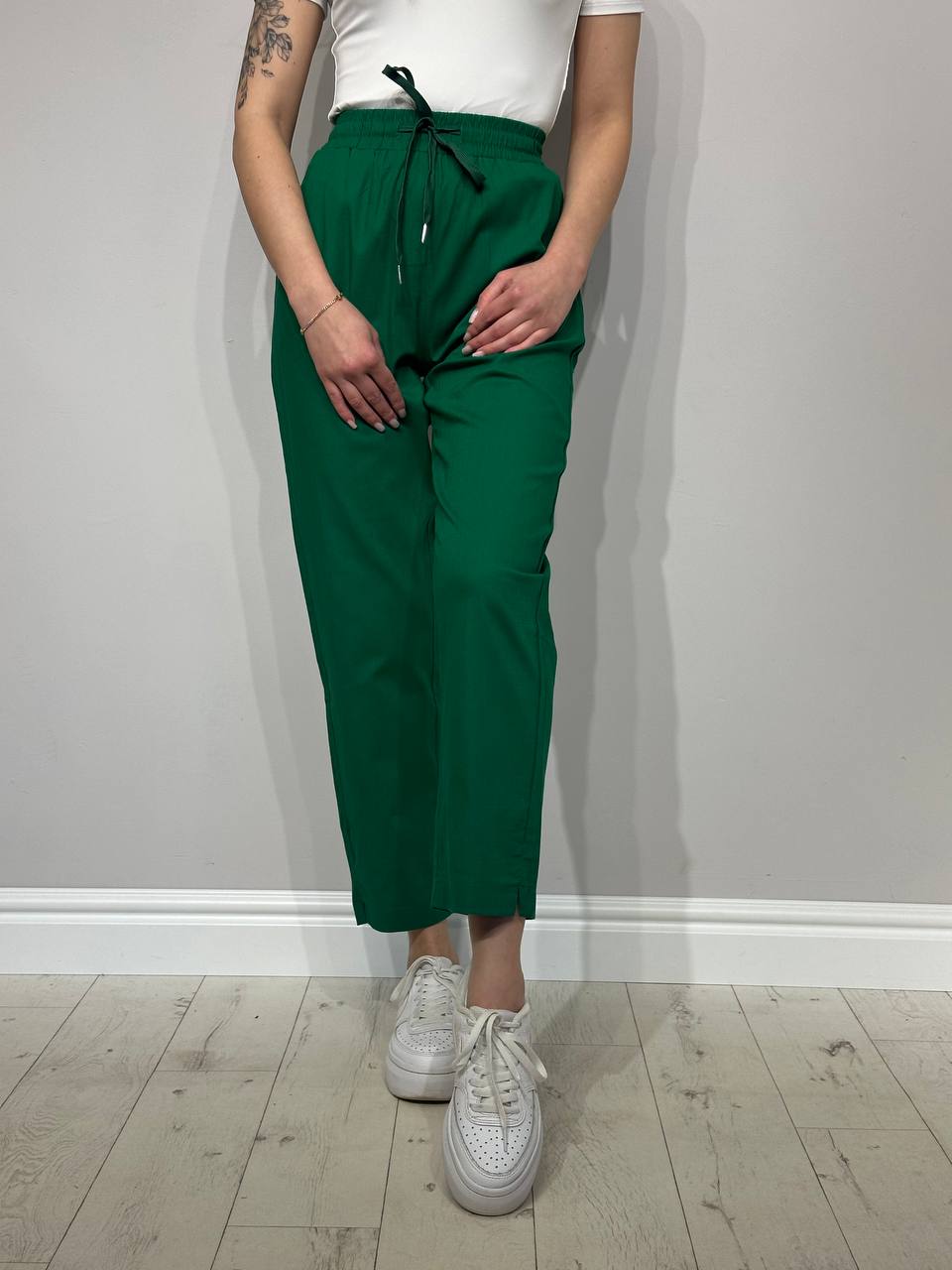 Plānas kokvilnas bikses sievietēm