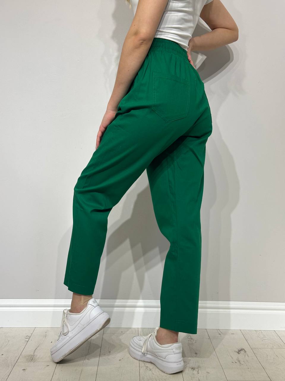 Plānas kokvilnas bikses sievietēm