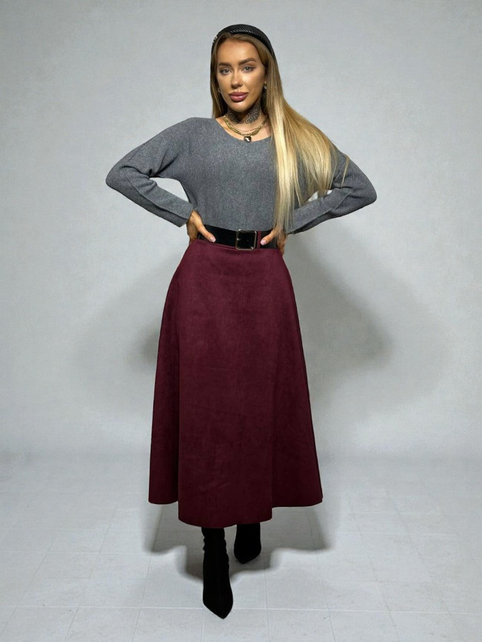 Velvet burgundy skirt with belt