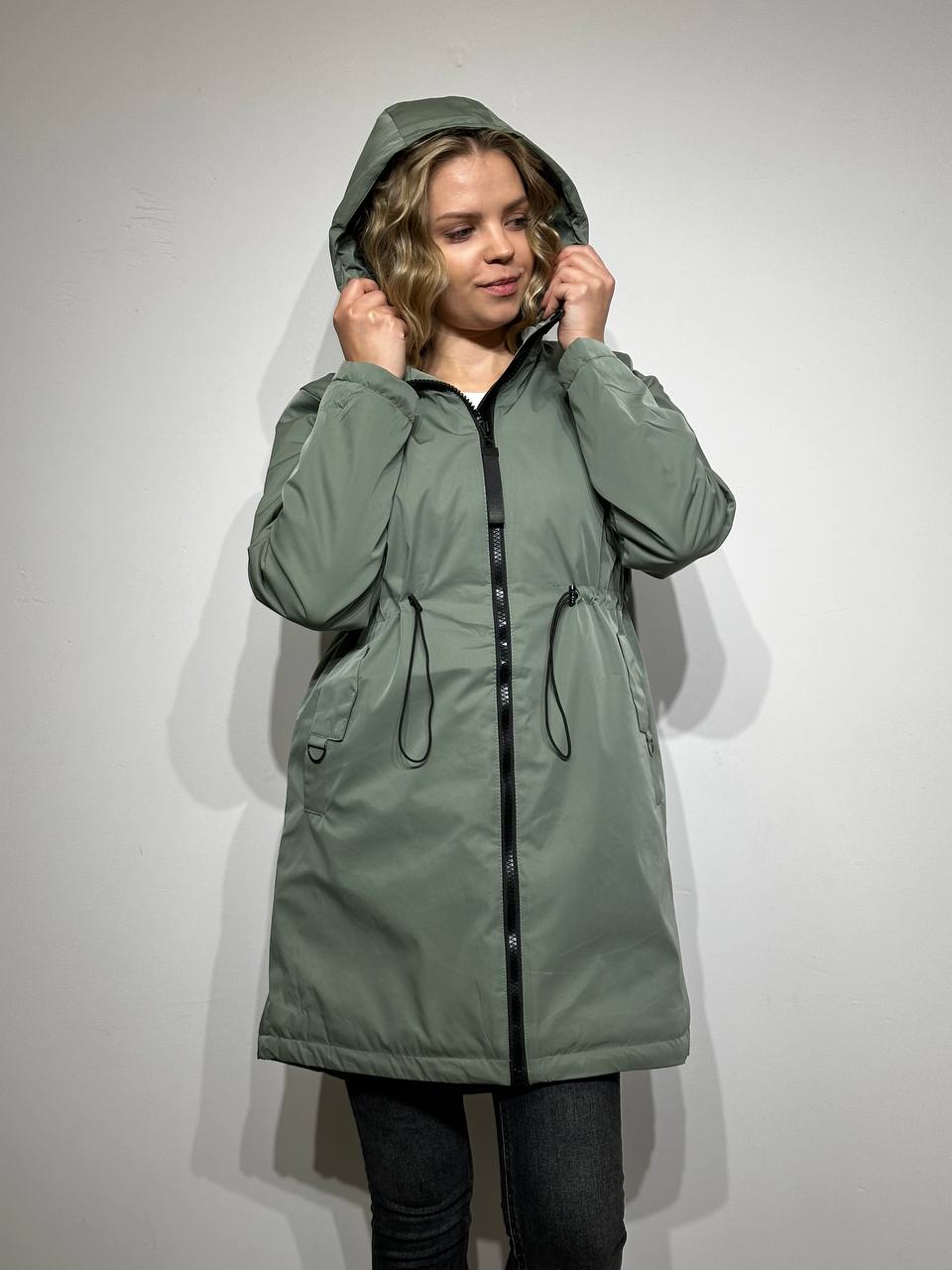 Viegla rudens jaka sievietēm