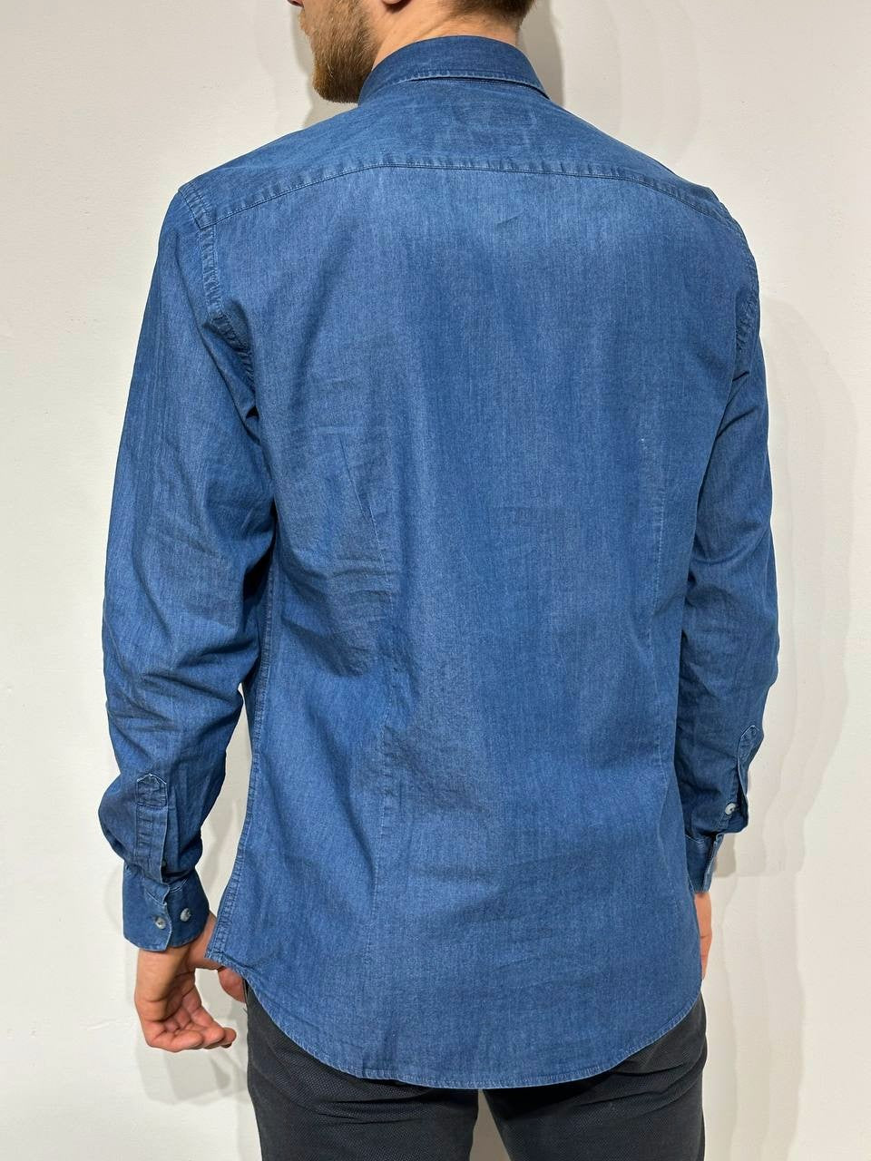 Vyriški džinsiniai marškiniai, Slim fit