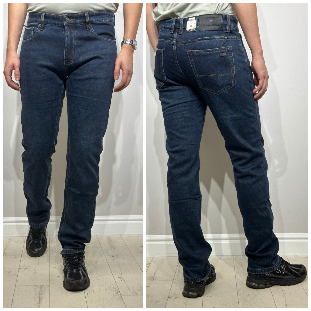 Gari, siltināti vīriešu džinsi