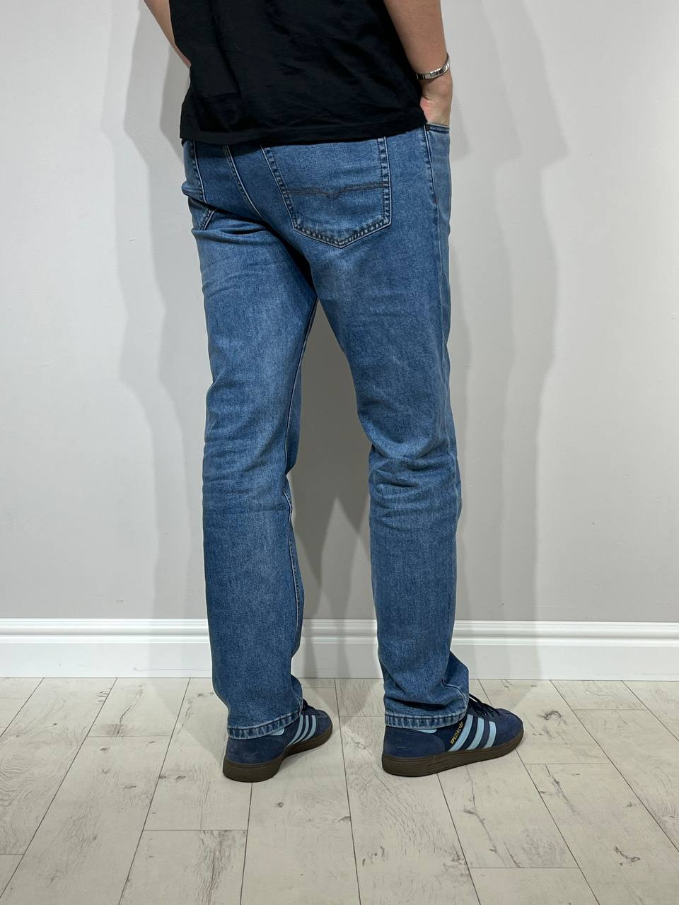 Vīriešu džinsi