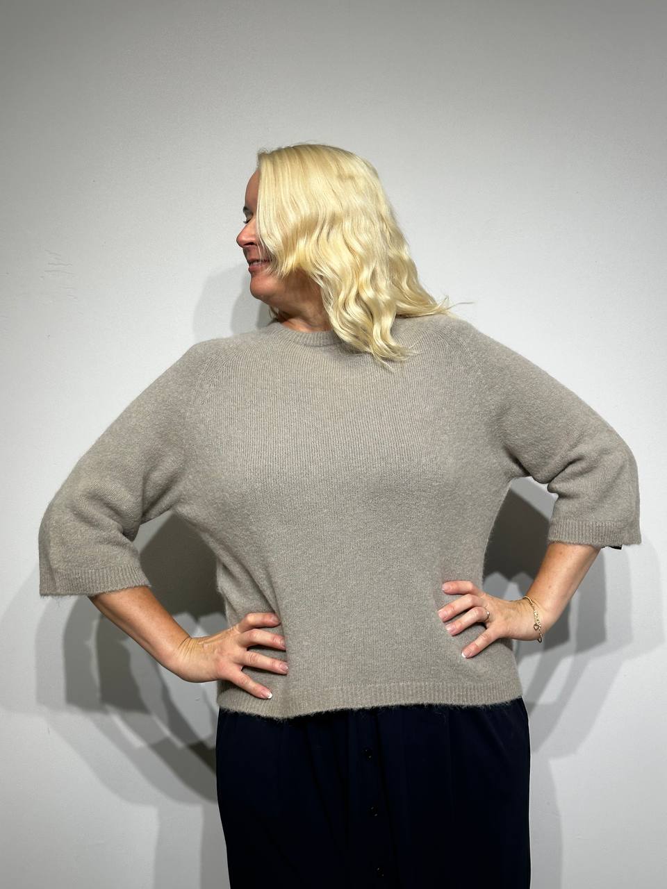 Sieviešu džemperis