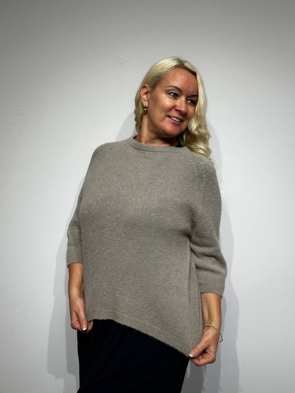 Sieviešu džemperis