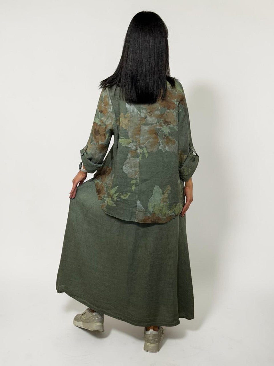 Linen suit with skirt