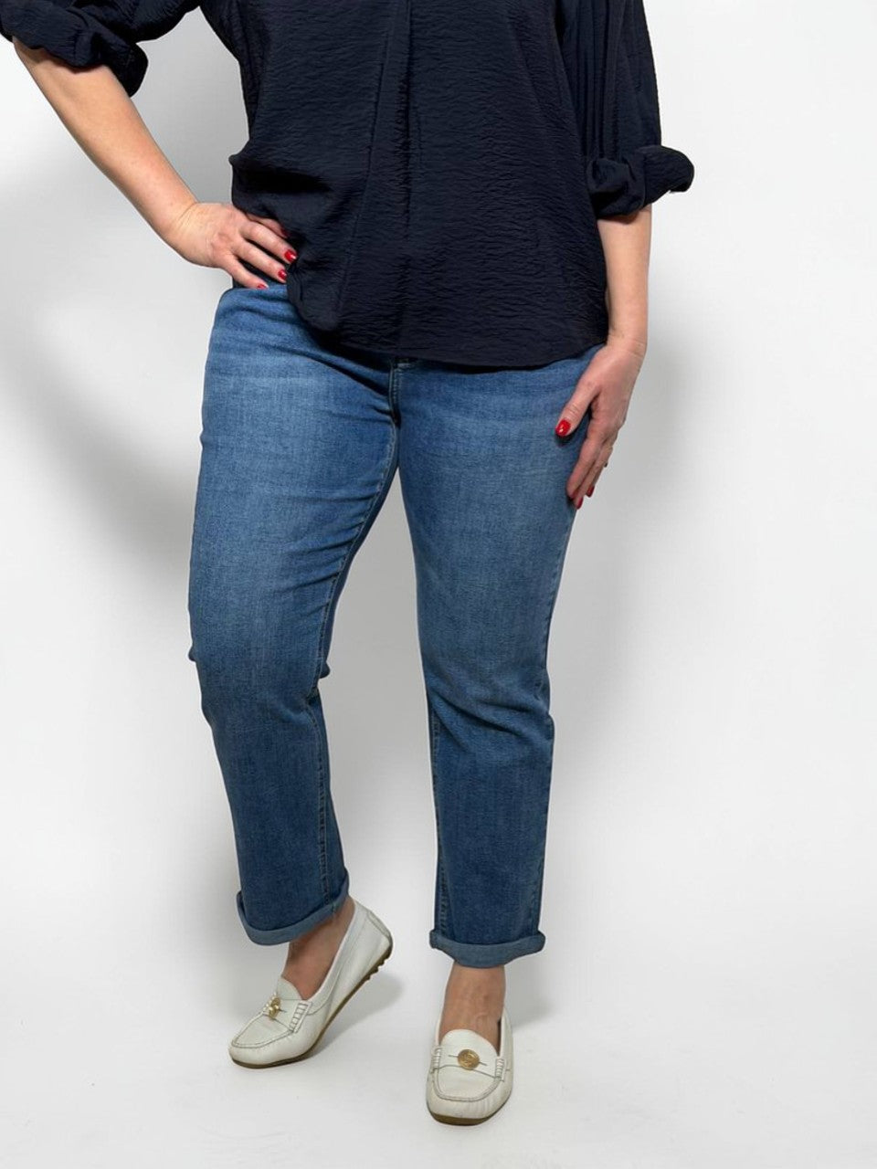 Эластичные джинсы mom fit для женщин