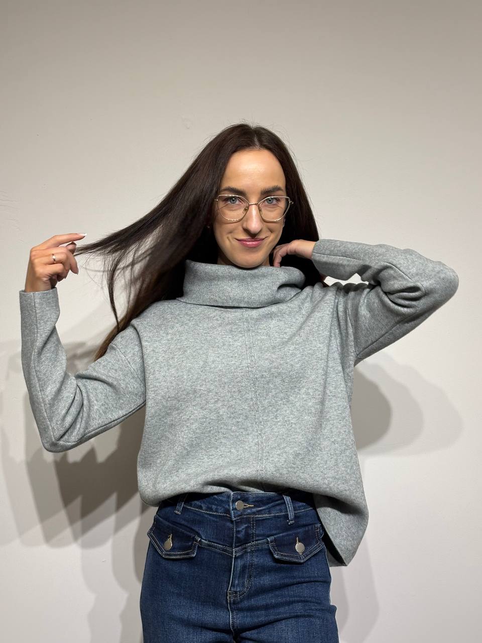 Elegantiškas džemperis moterims