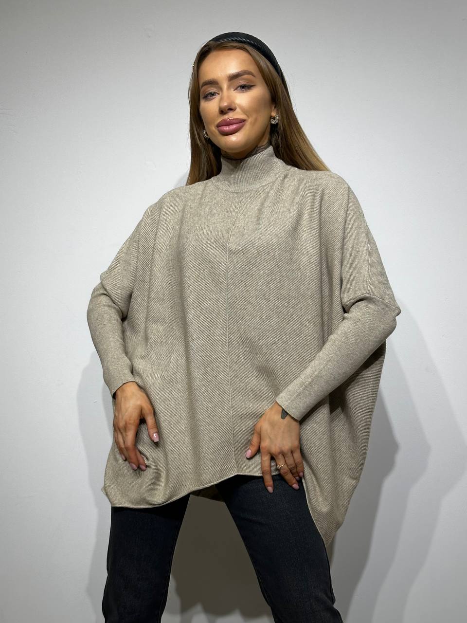 Oversize stiliaus džemperis moterims