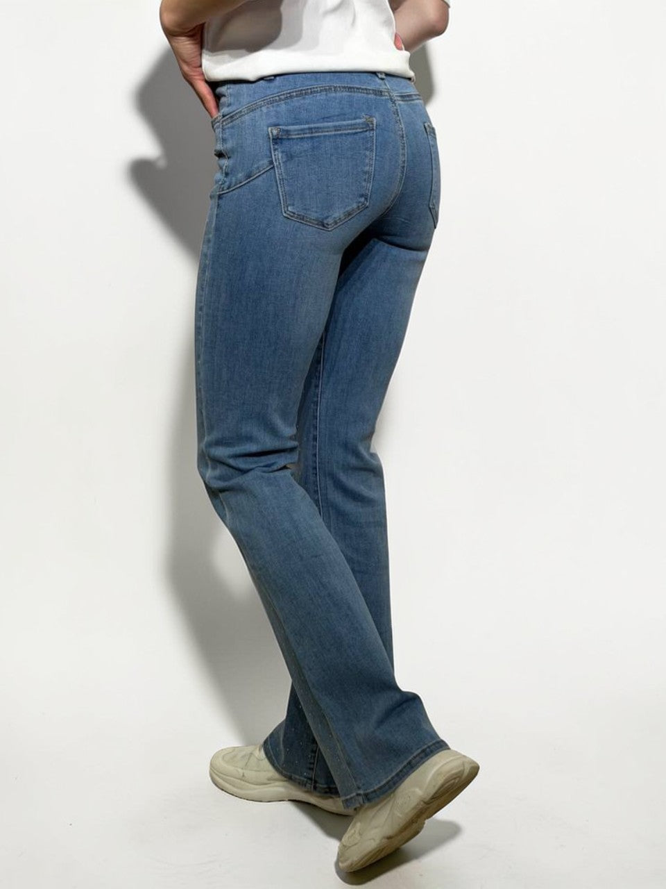 Jeans with crystals, flared leg