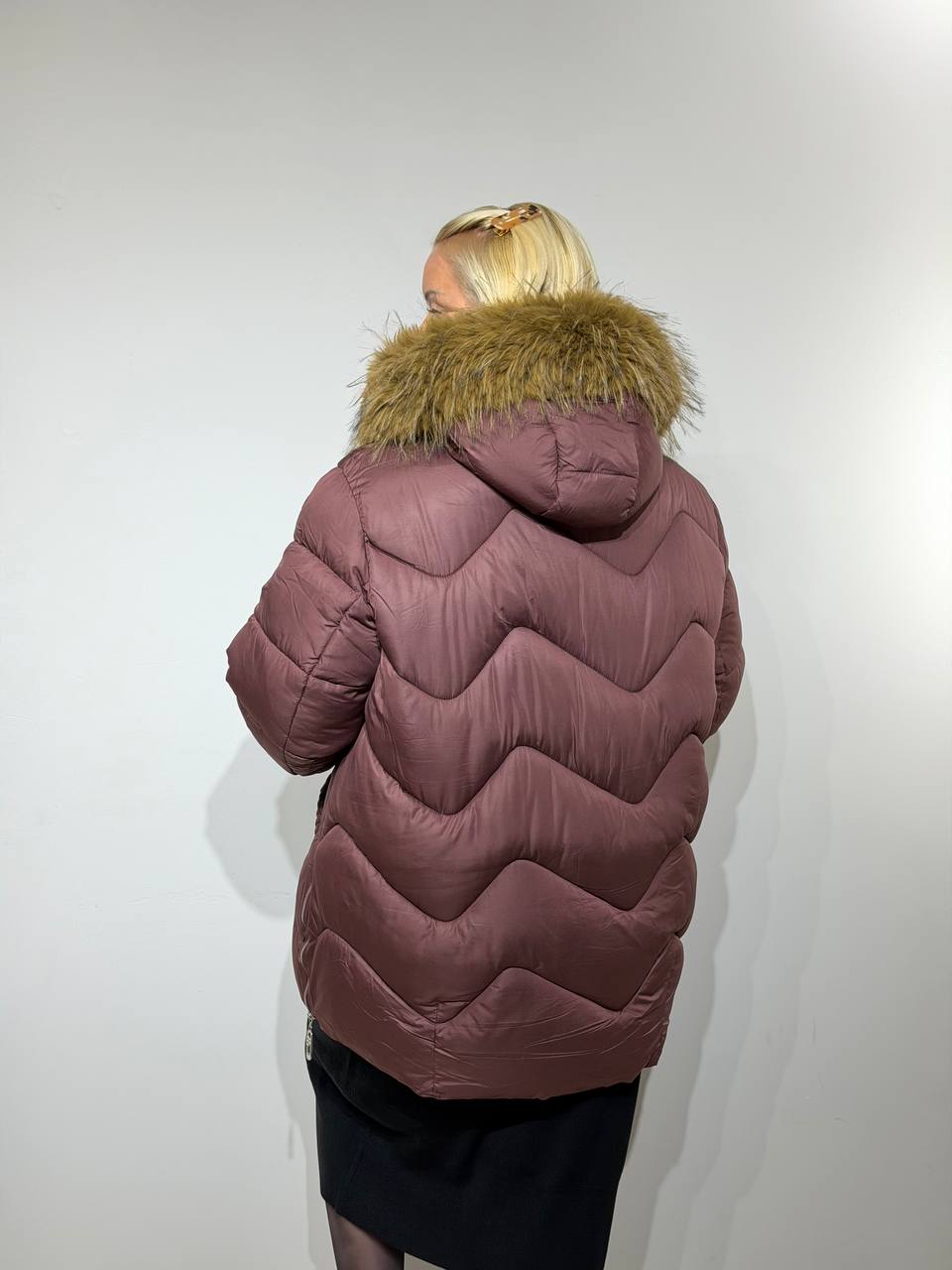 Plus size ziemas virsjaka sievietēm