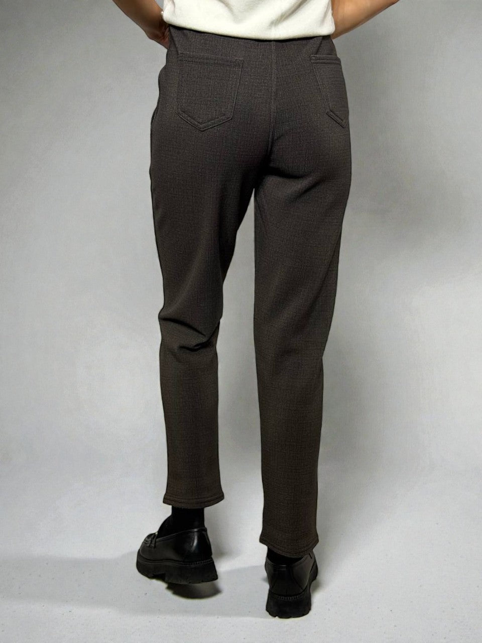 Siltas ikdienas bikses sievietēm