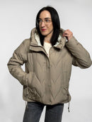 Women's short puffy jacket with hood