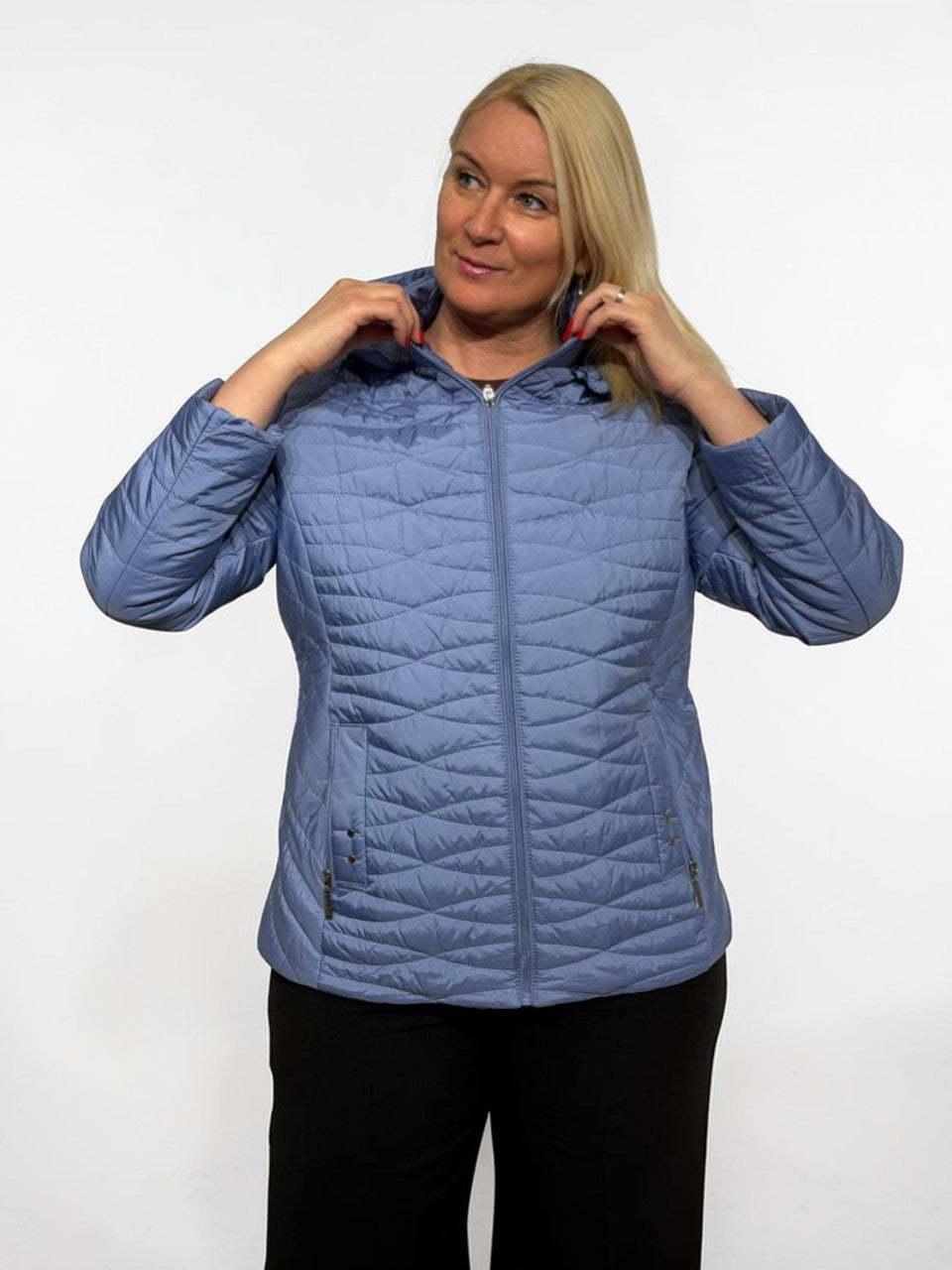 Lightweight mid-season jacket